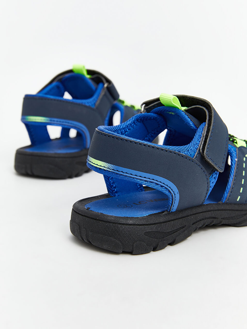 Color Block Boys' Sandals -S5FH02Z4-CRW