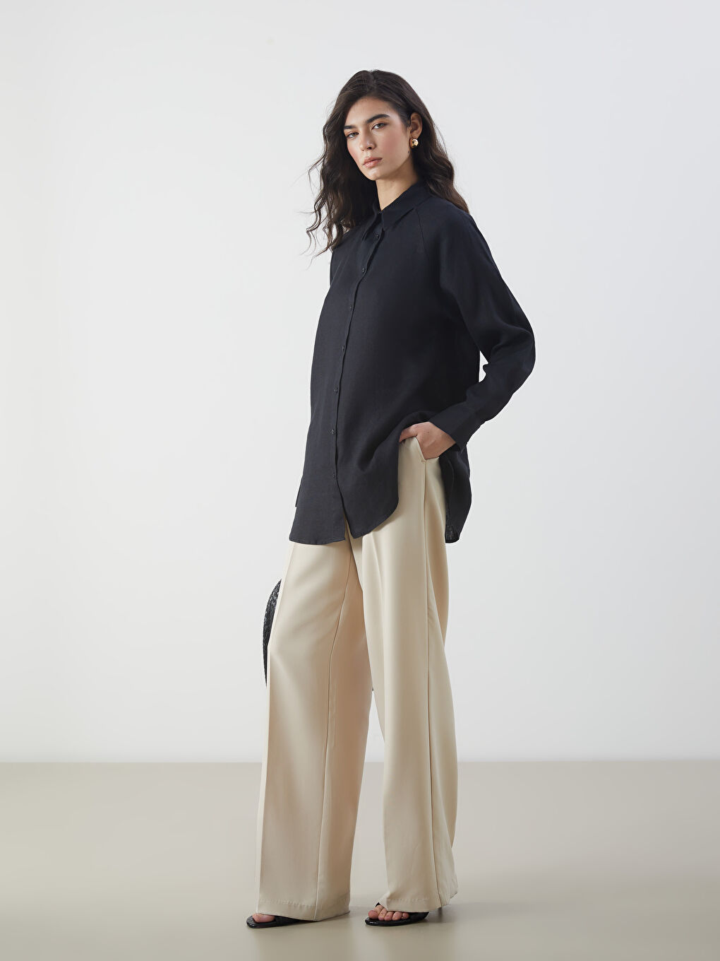 Siyah Oversize %100 Keten Kadın Gömlek-3