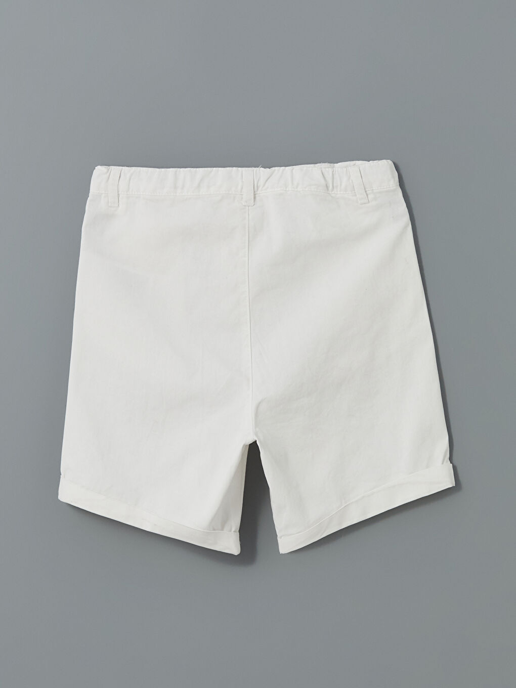 Beyaz Beli Lastikli Basic Erkek Çocuk Şort-1