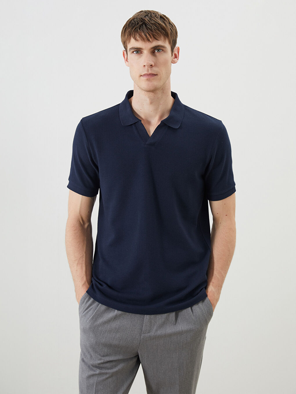 Resort Neck Short Sleeve Men's T-Shirt -S5FI01Z8-RFH