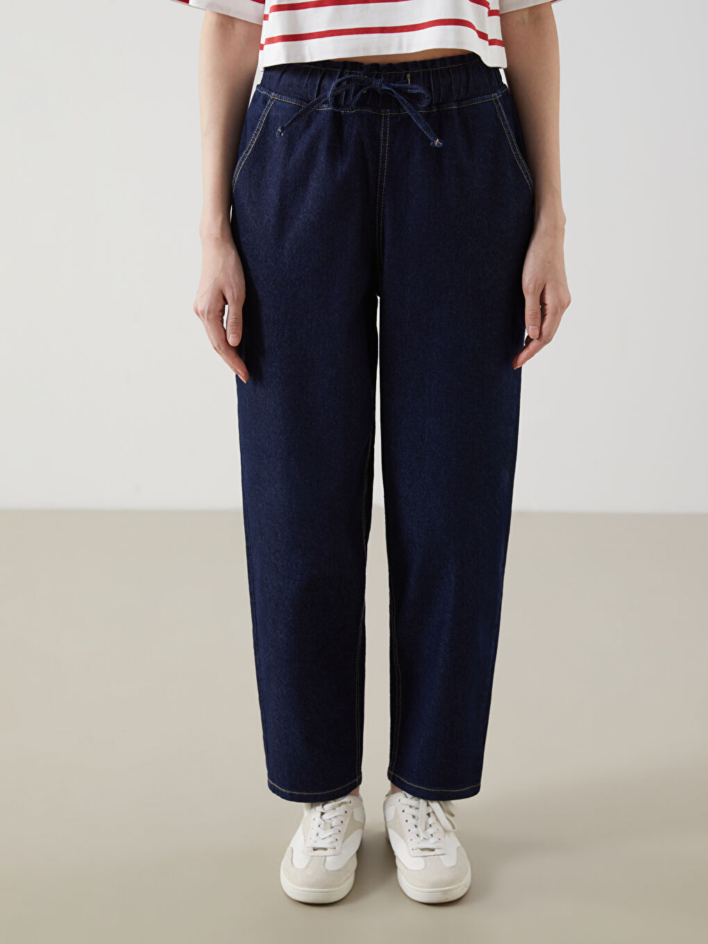Jean Coupe Maman à Taille Élastiquée pour Femmes-1