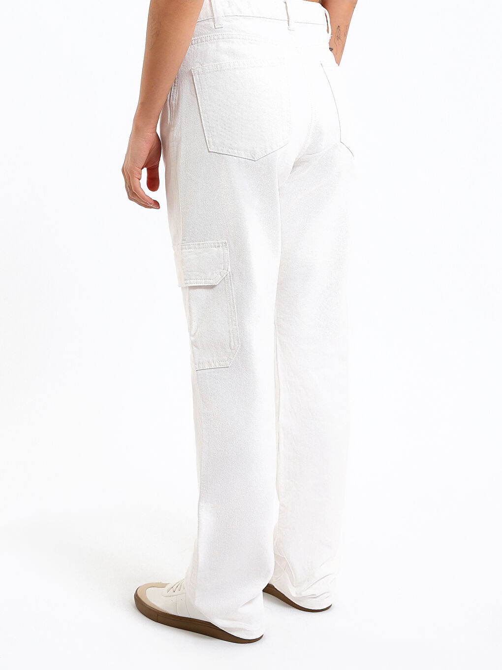 Straight Fit Women's Cargo Jeans-4