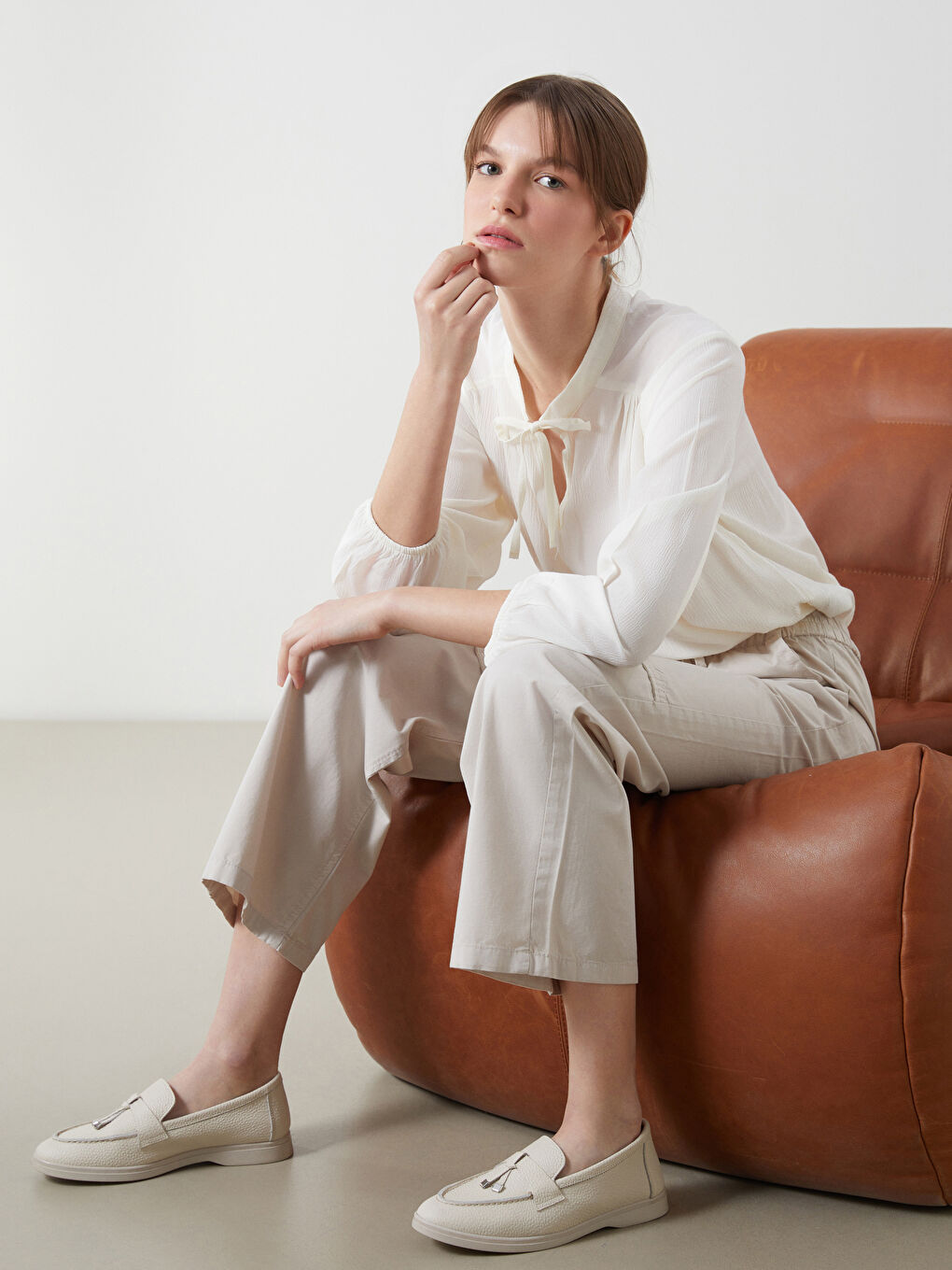 Bej Hakiki Deri Kadın Loafer Ayakkabı-1