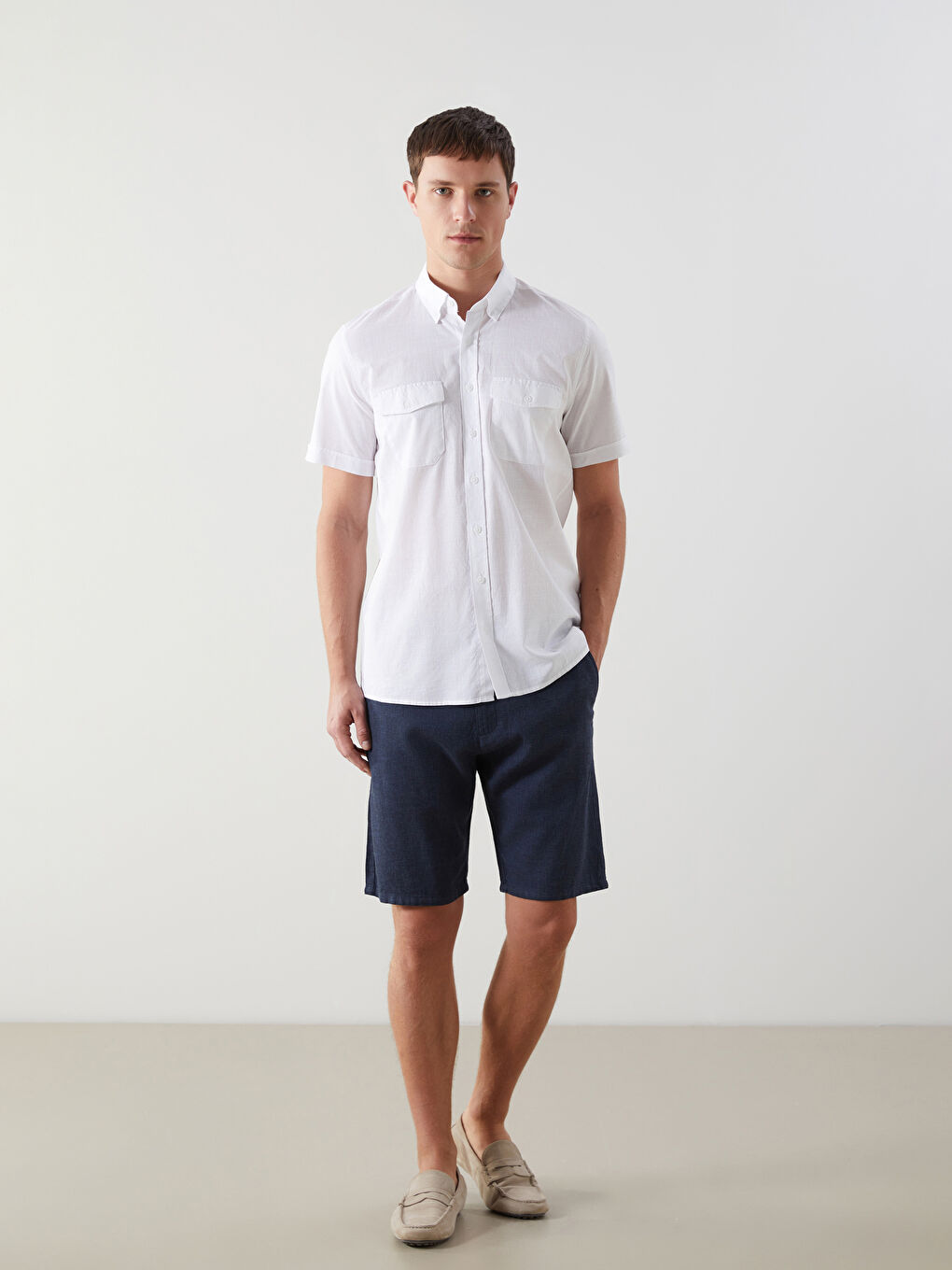 LCWAIKIKI Classic Regular Fit Short Sleeve Poplin Men's Shirt -S5FL27Z8-Q6K