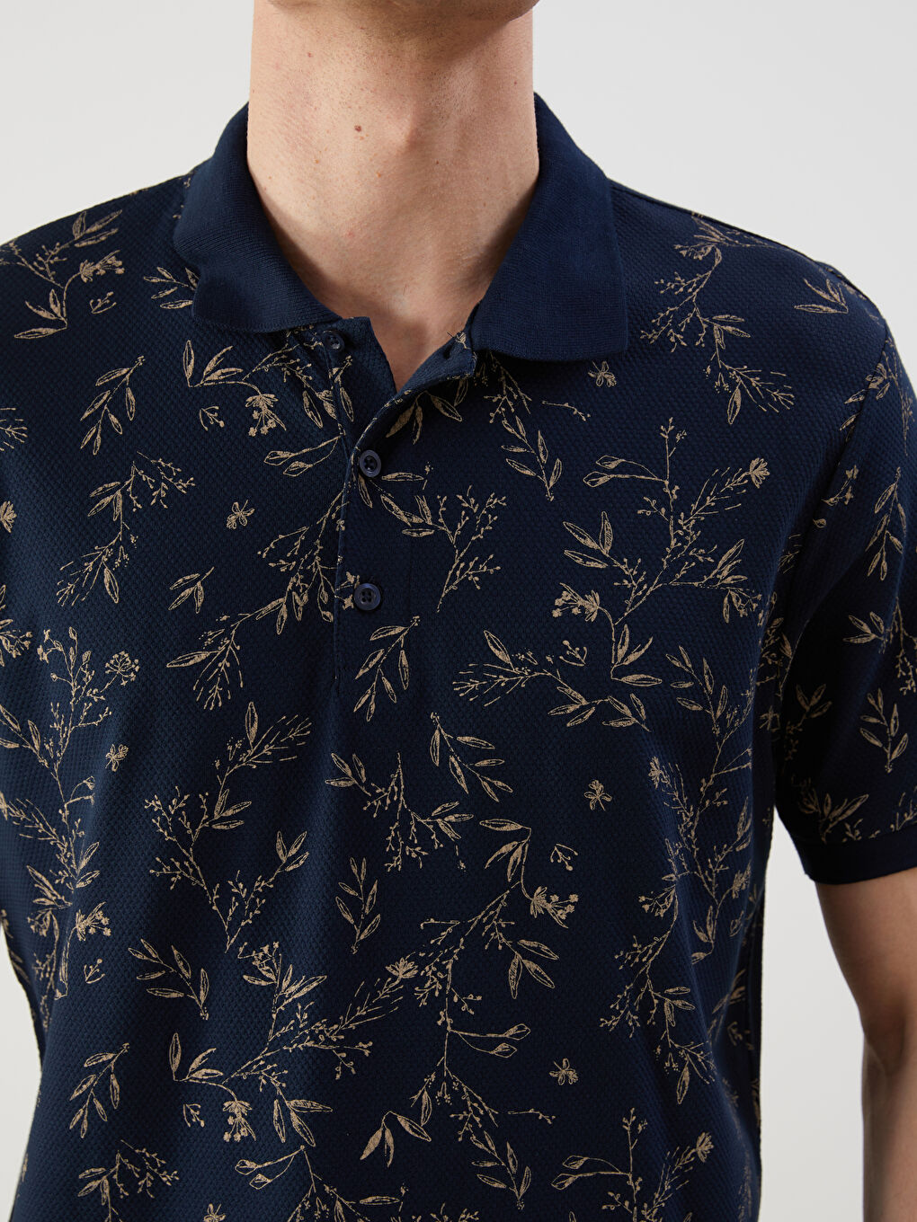 Lacivert Polo Yaka Kısa Kollu Desenli Erkek Tişört-2