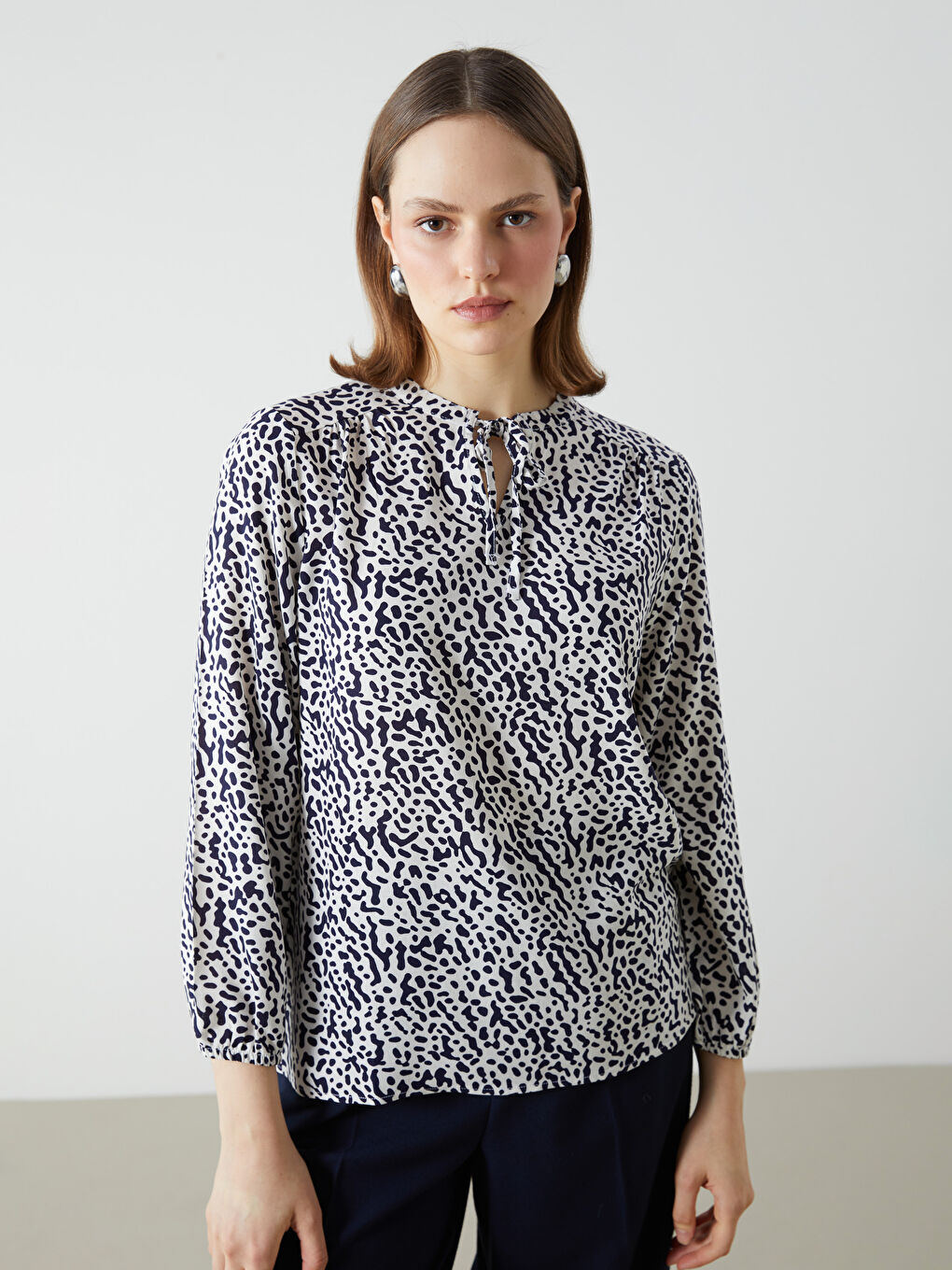 Tie Collar Patterned Women's Blouse -S5FM64Z8-LU7