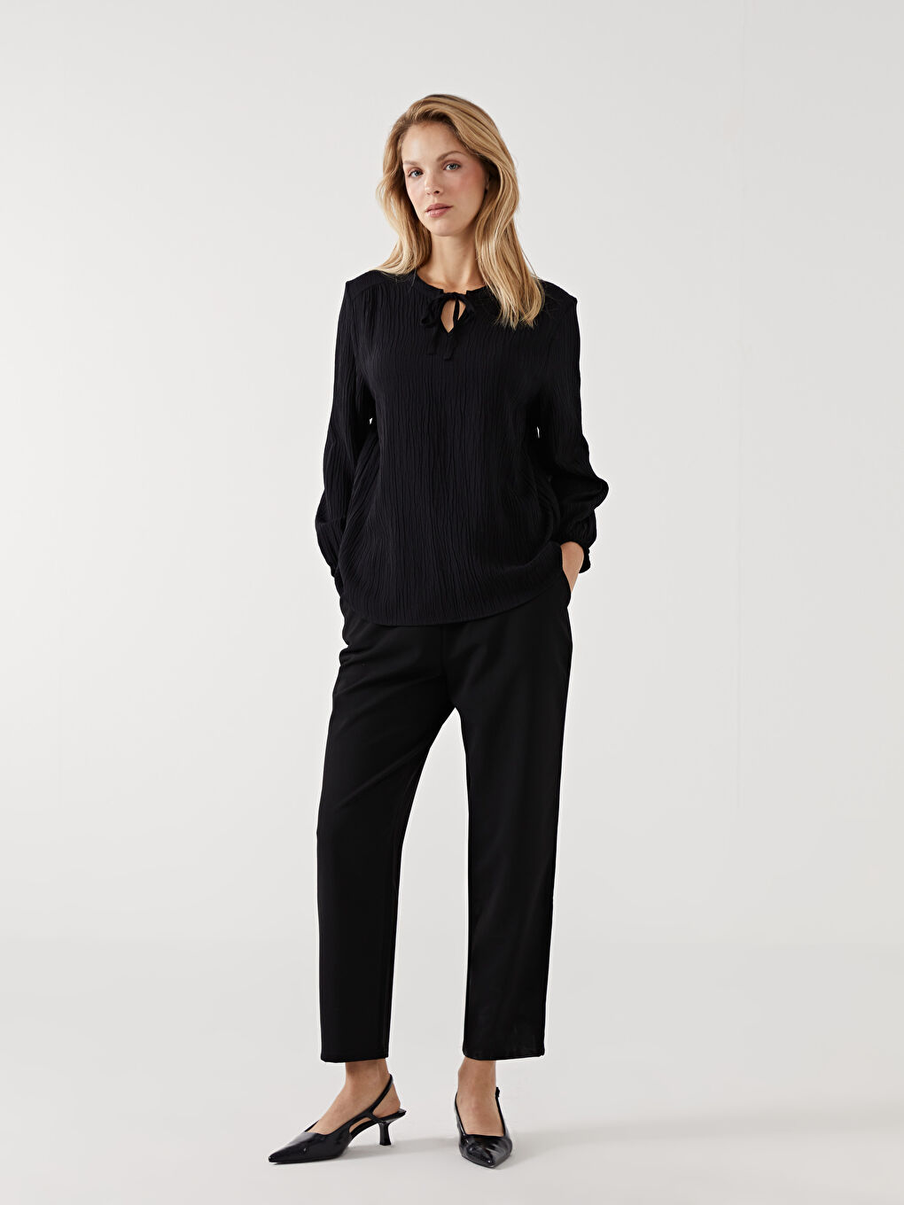 Tie Neck Textured Women's Blouse -S5FM66Z8-CVL