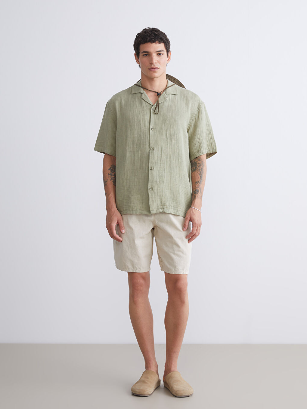 Haki Regular Fit Kısa Kollu Müslin Erkek Gömlek-1