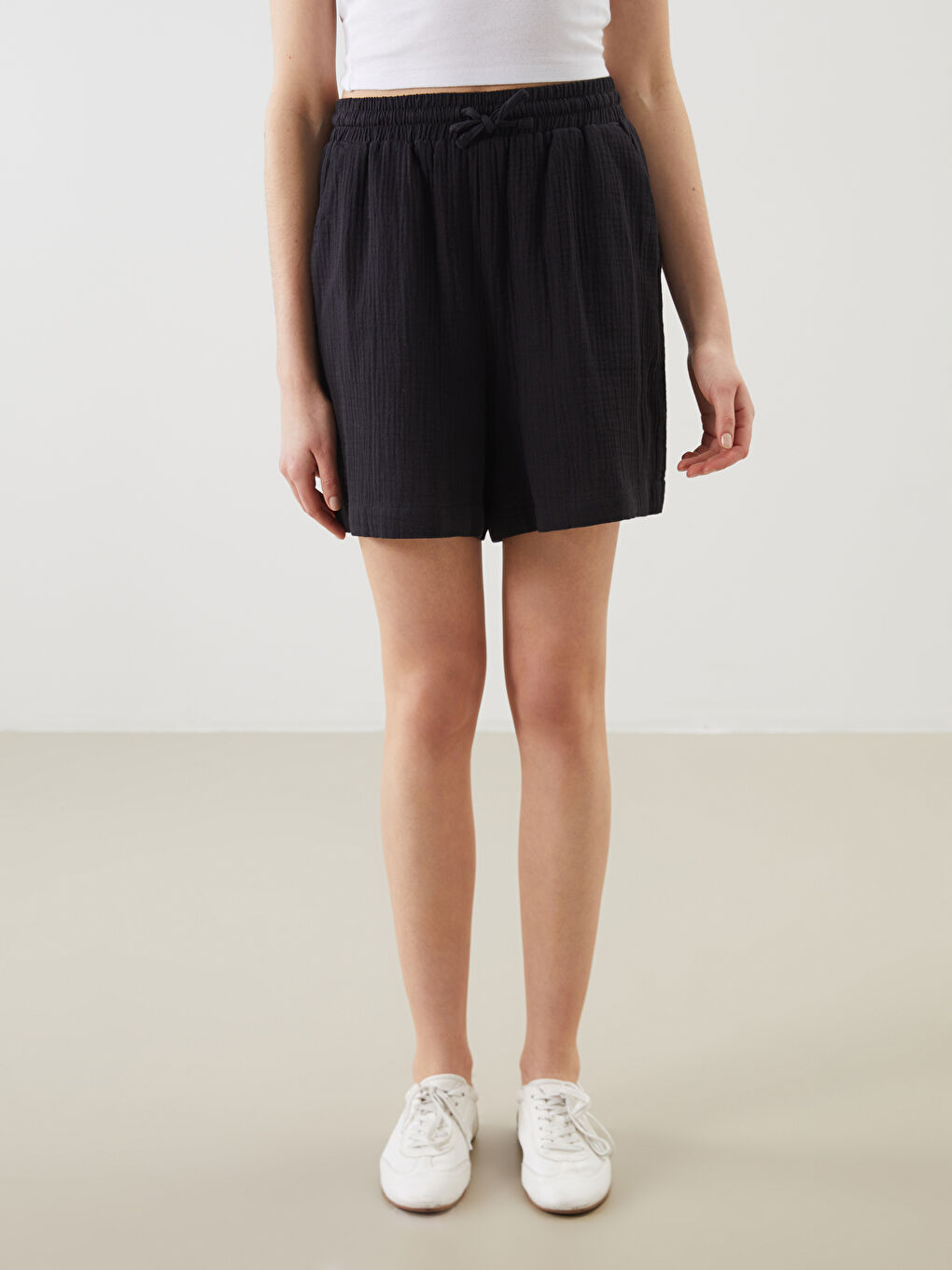 Elasticated Waist Textured Women's Shorts -S5FP01Z8-CVL