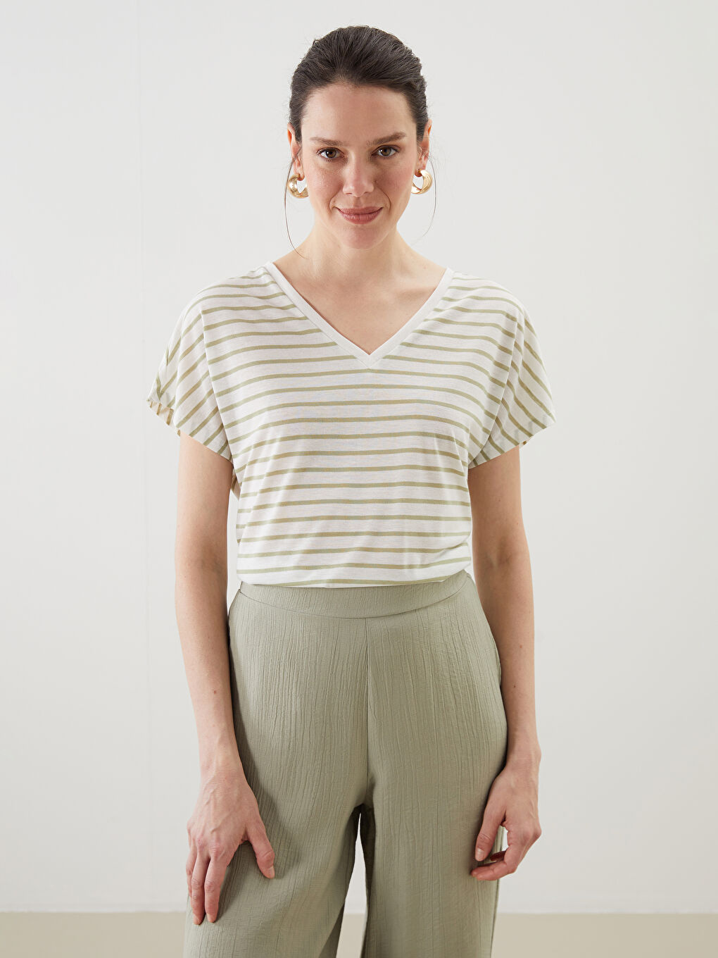 LCWAIKIKI Classic Woman KHAKI T-Shirt -S5FP51Z8-LGE