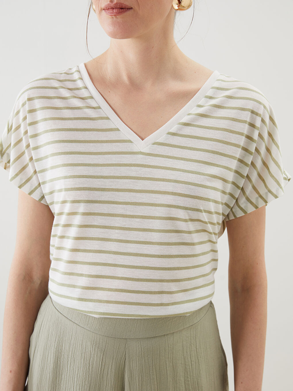 LCWAIKIKI Classic Woman KHAKI T-Shirt -S5FP51Z8-LGE