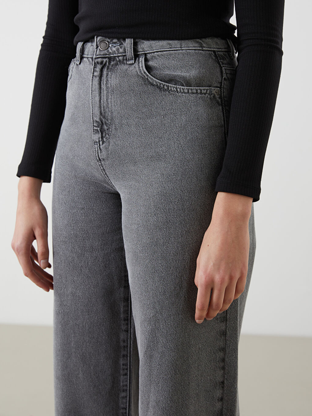 Wideleg Women's Jeans-2