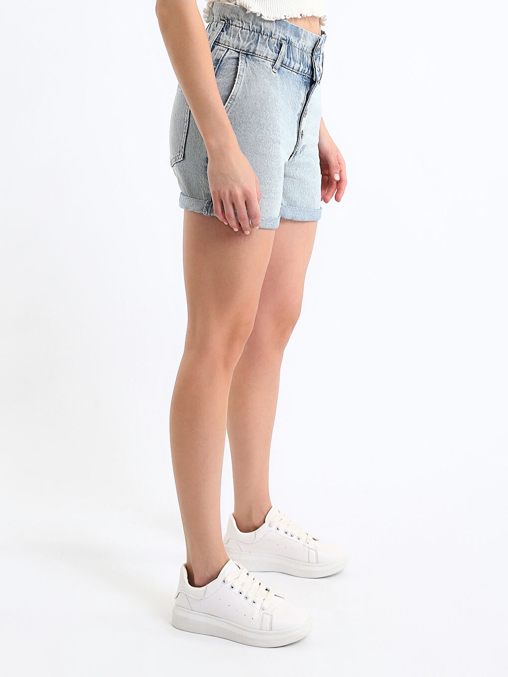 Women's Elasticated Waist Plain Denim Shorts-3