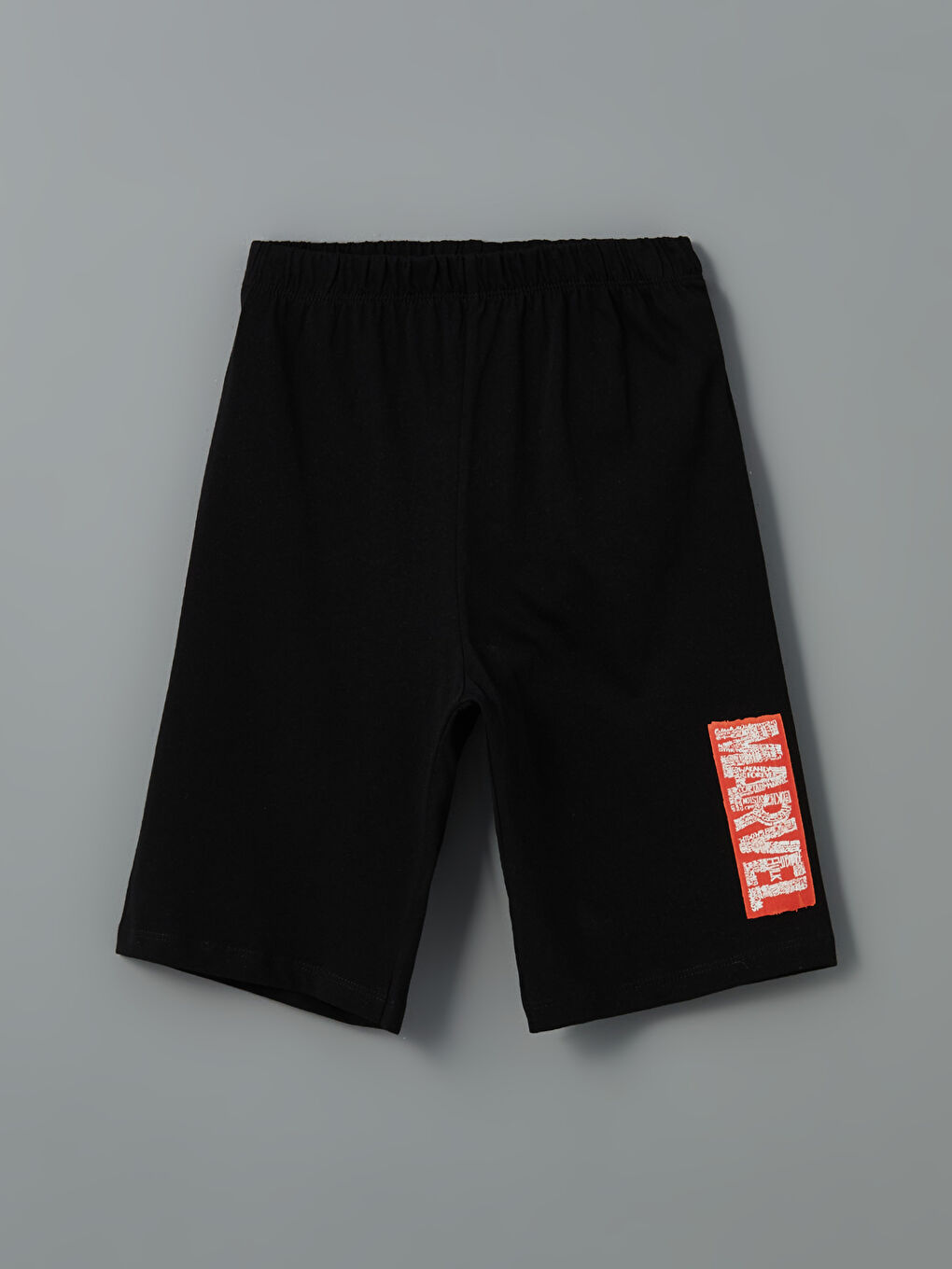 LCW Kids Siyah Beli Lastikli Marvel Baskılı Erkek Çocuk Pijama Şort