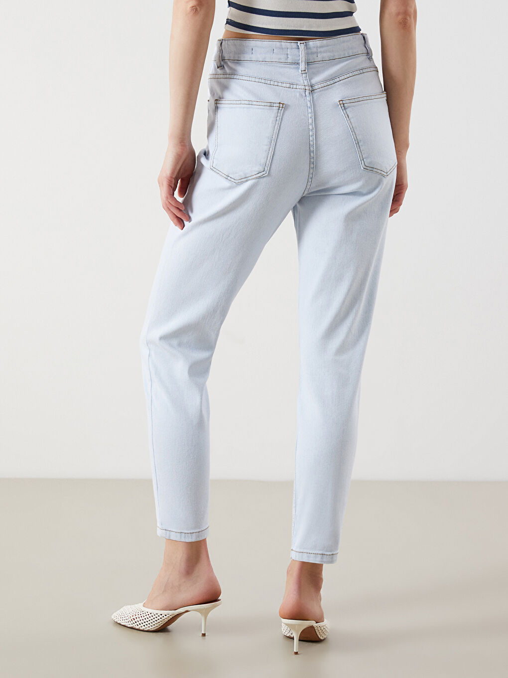 Mom Fit Women's Jeans-3