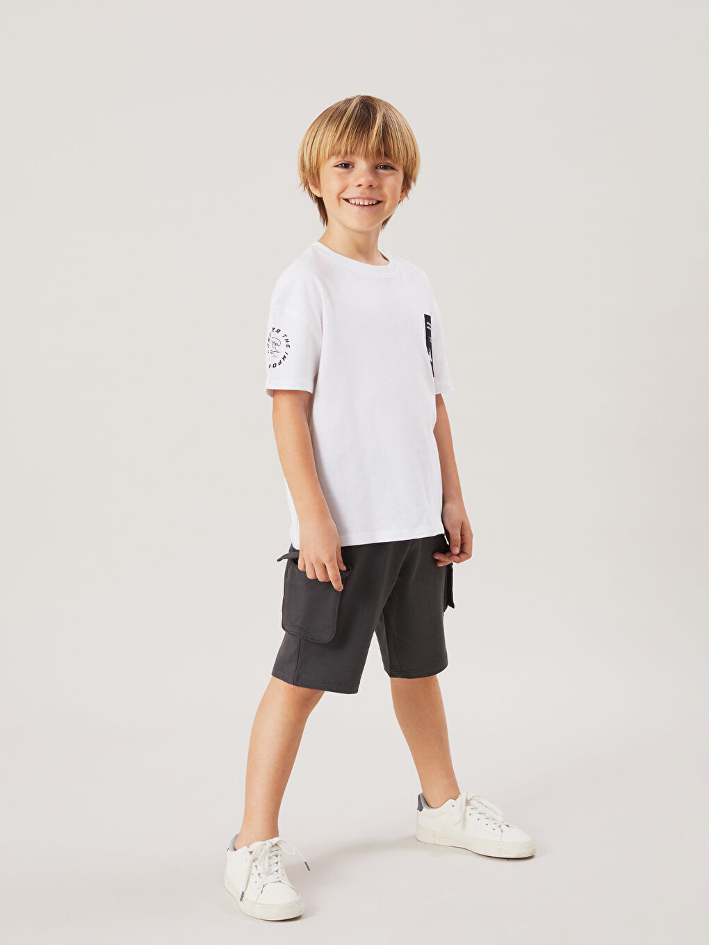 Elasticated Waist Pocketed Boys' 2 Thread Shorts -S5FS23Z1-HEF