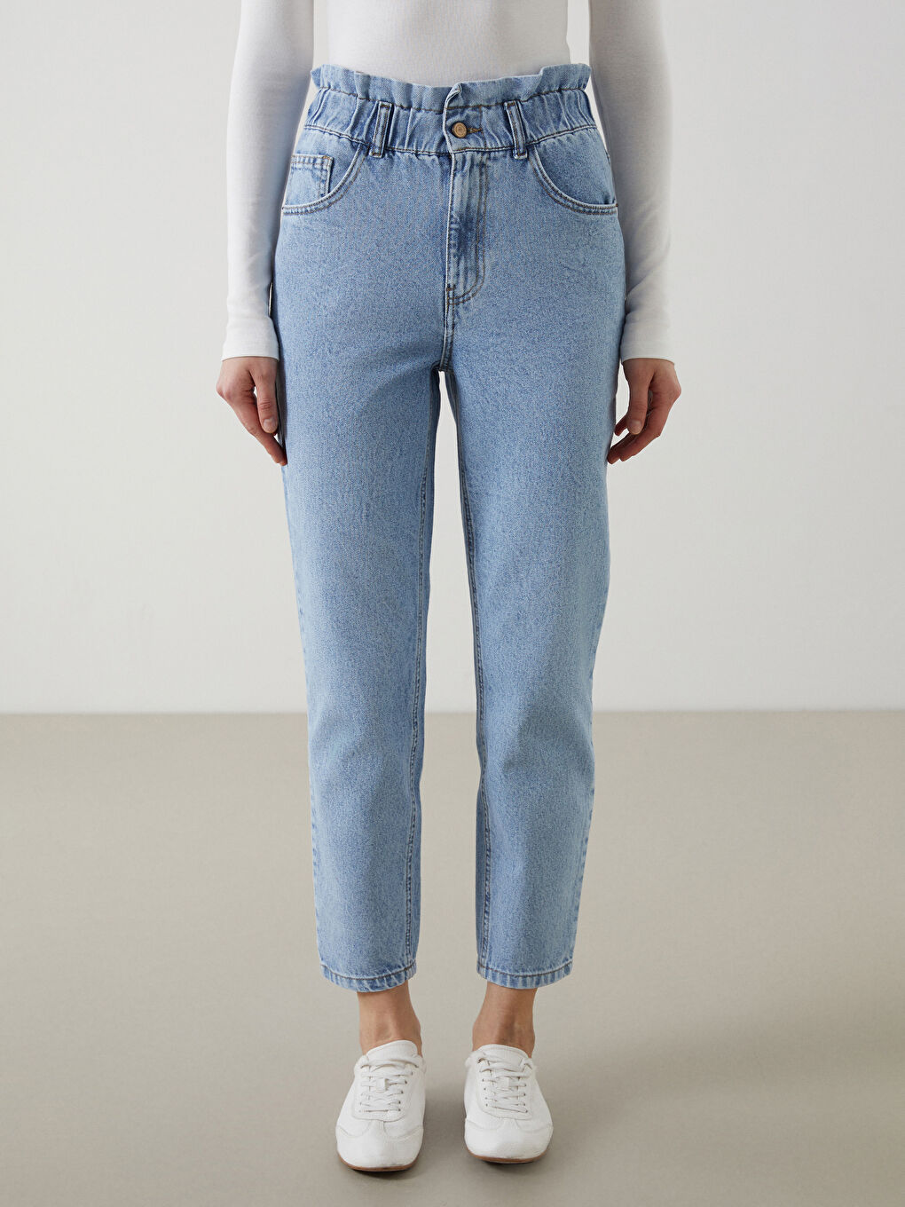 Elasticated Waist Slouchy Fit Women's Jeans-1