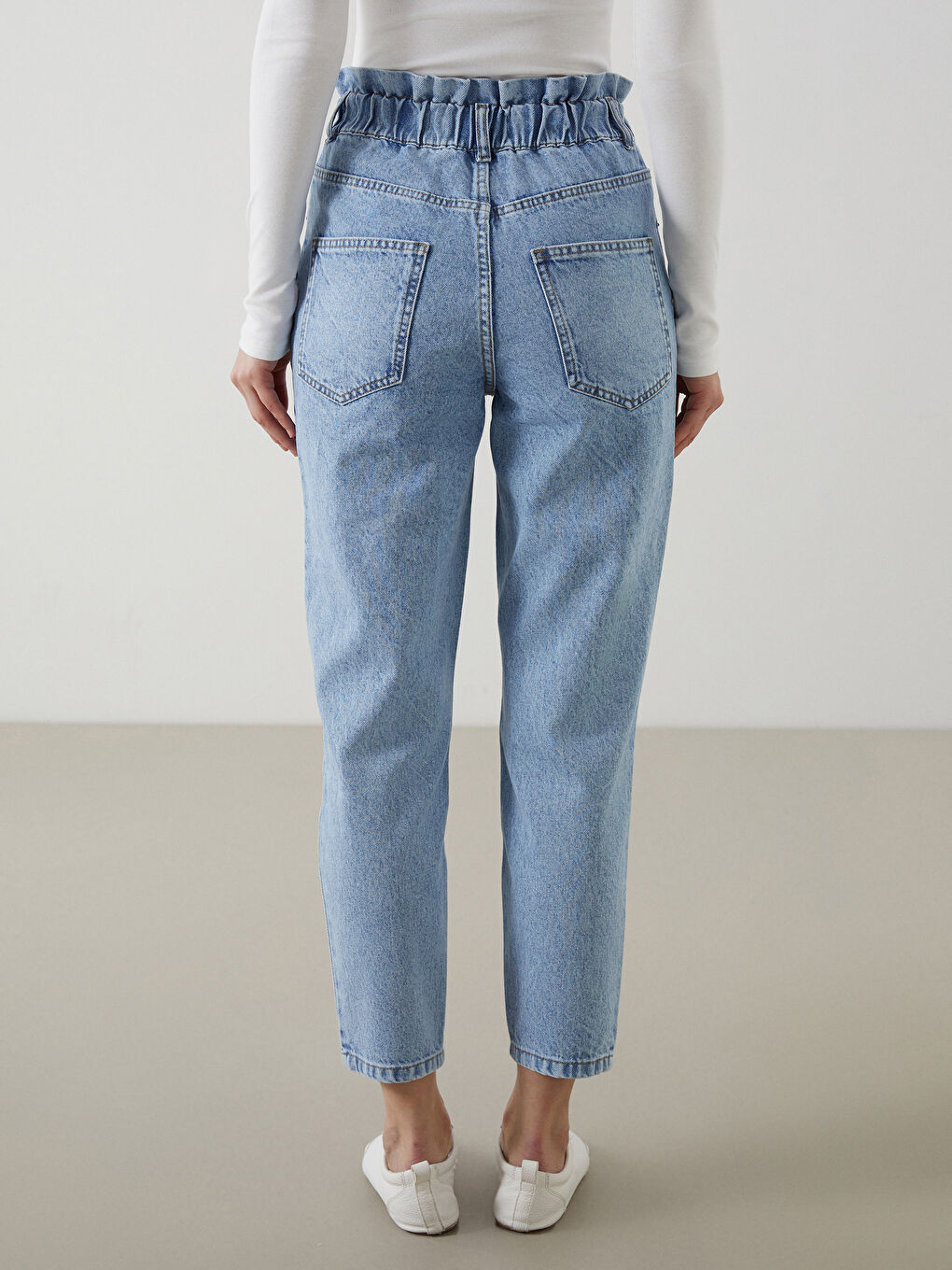 Elasticated Waist Slouchy Fit Women's Jeans-3