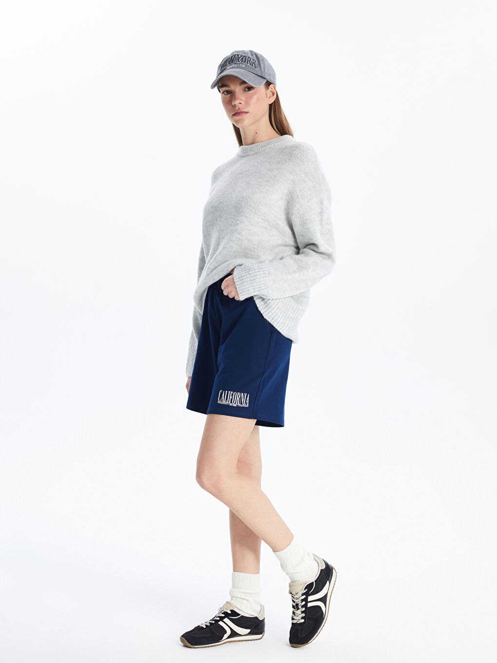 Women's Elastic Waist California Printed Shorts -S5FS85Z8-R4J