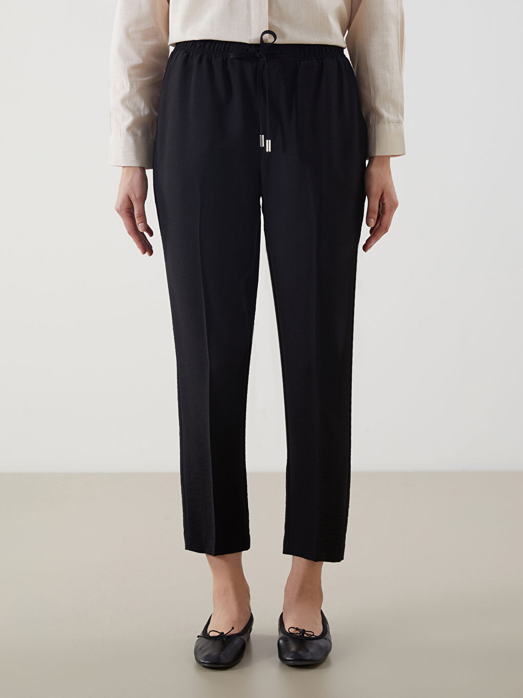 LCW Modest Elastic Waist Carrot Fit Women's Trousers -S5FT61Z8-RQL
