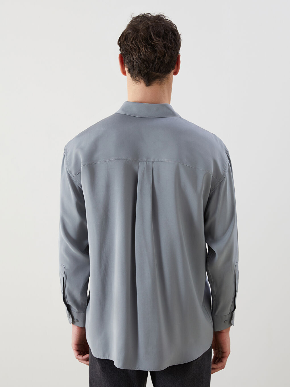 თავისუფალი ჭრის მამაკაცის პერანგი-3