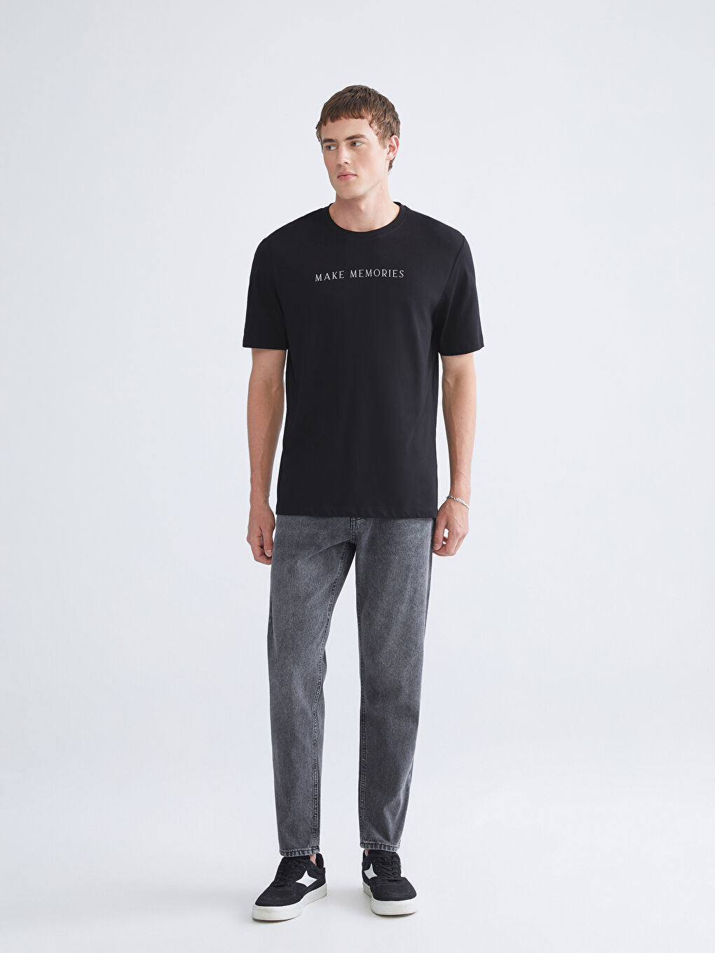 Siyah Bisiklet Yaka Baskılı Penye Erkek Tişört-1