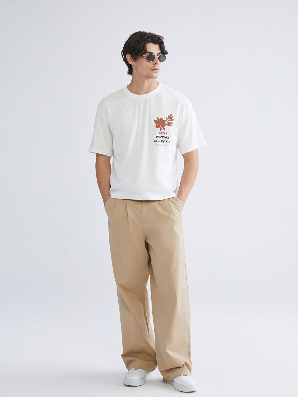 Ekru Bisiklet Yaka Baskılı Penye Erkek Tişört-1