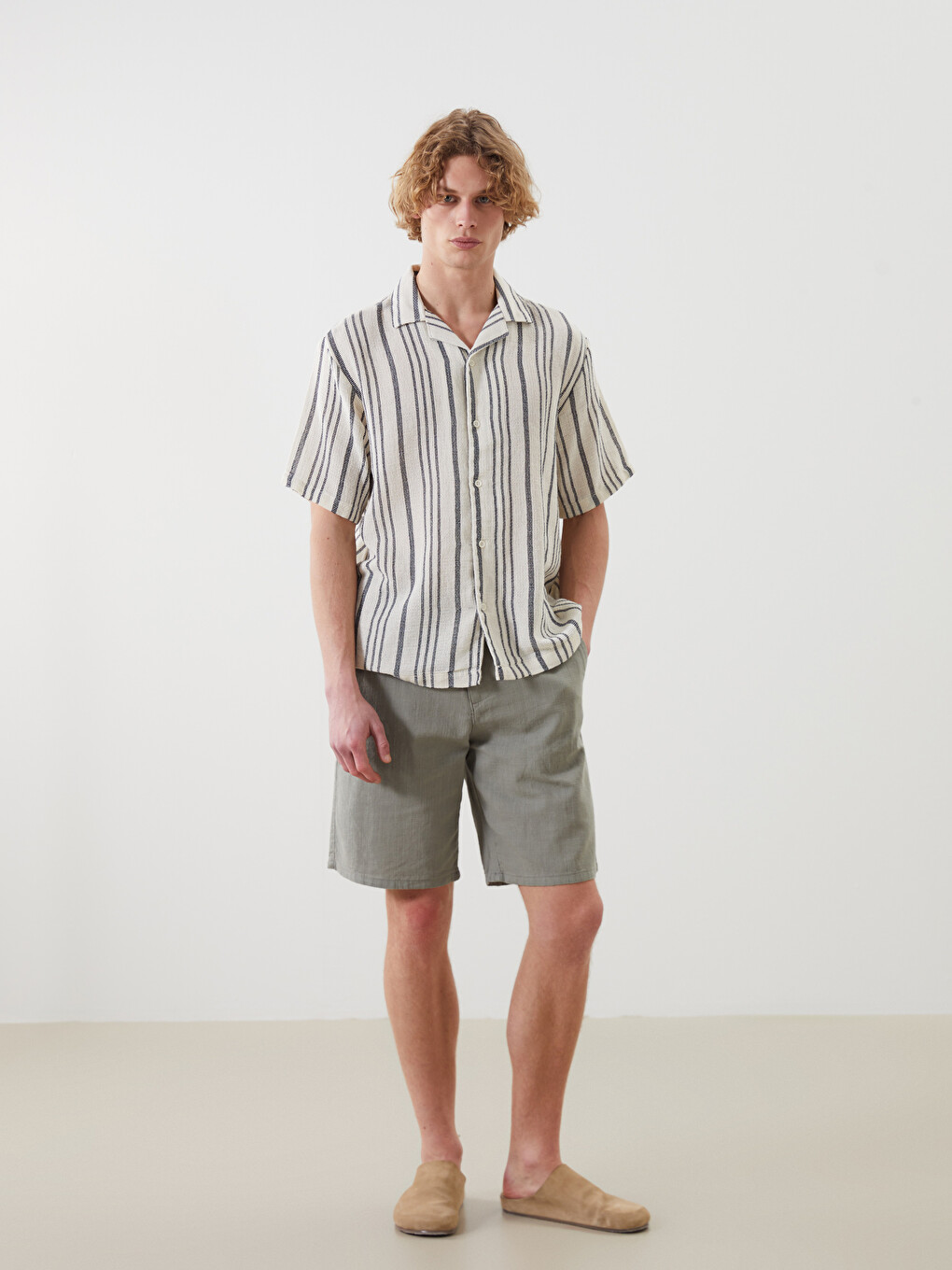 Standard Fit Linen-look Men's Bermuda Shorts-1
