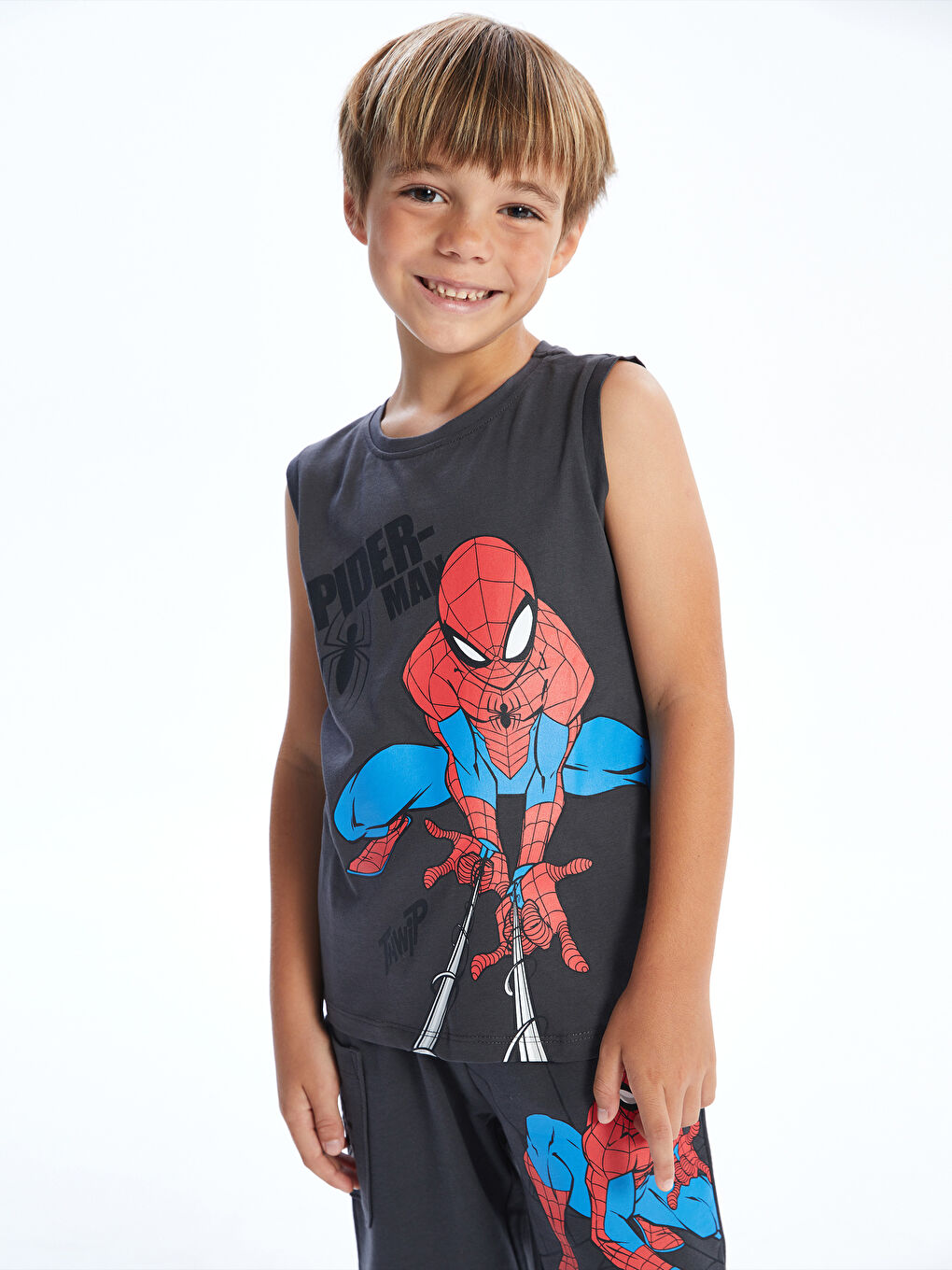 LCW Kids Okrugli izrez Spider-Man štampana majica bez rukava za dečake -S5FY79Z1-HEF