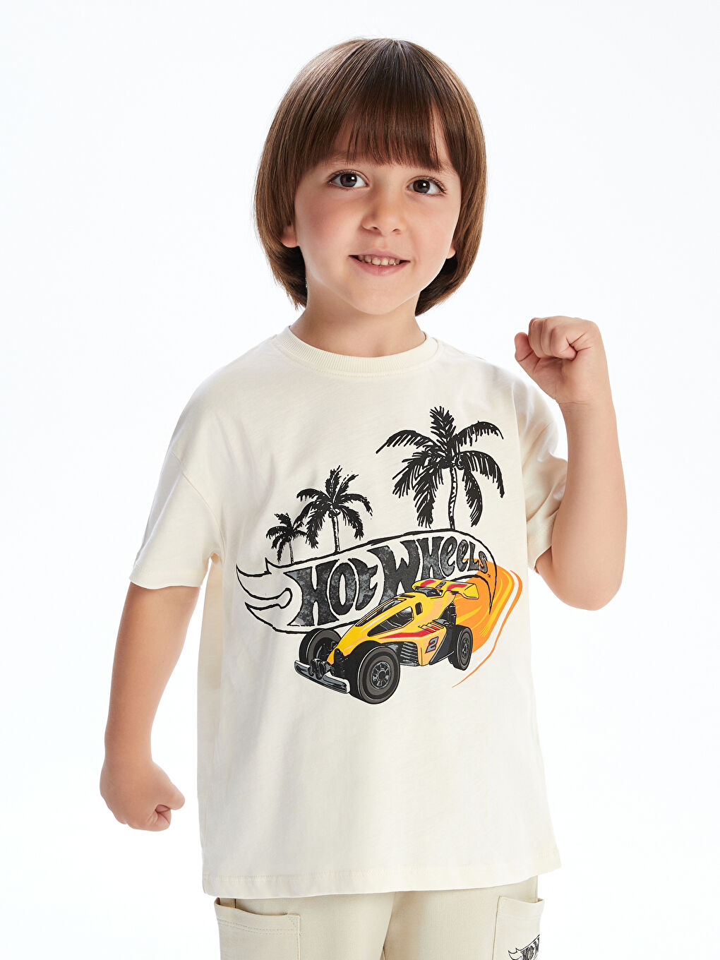 Bej Hot Wheels Baskılı Erkek Çocuk Tişört ve Şort 2'li-1