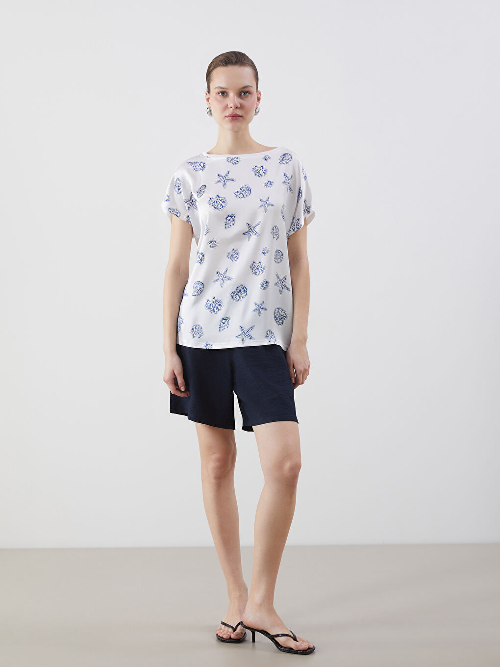 Crew Neck Patterned Women's T-Shirt -S5G060Z8-LRA