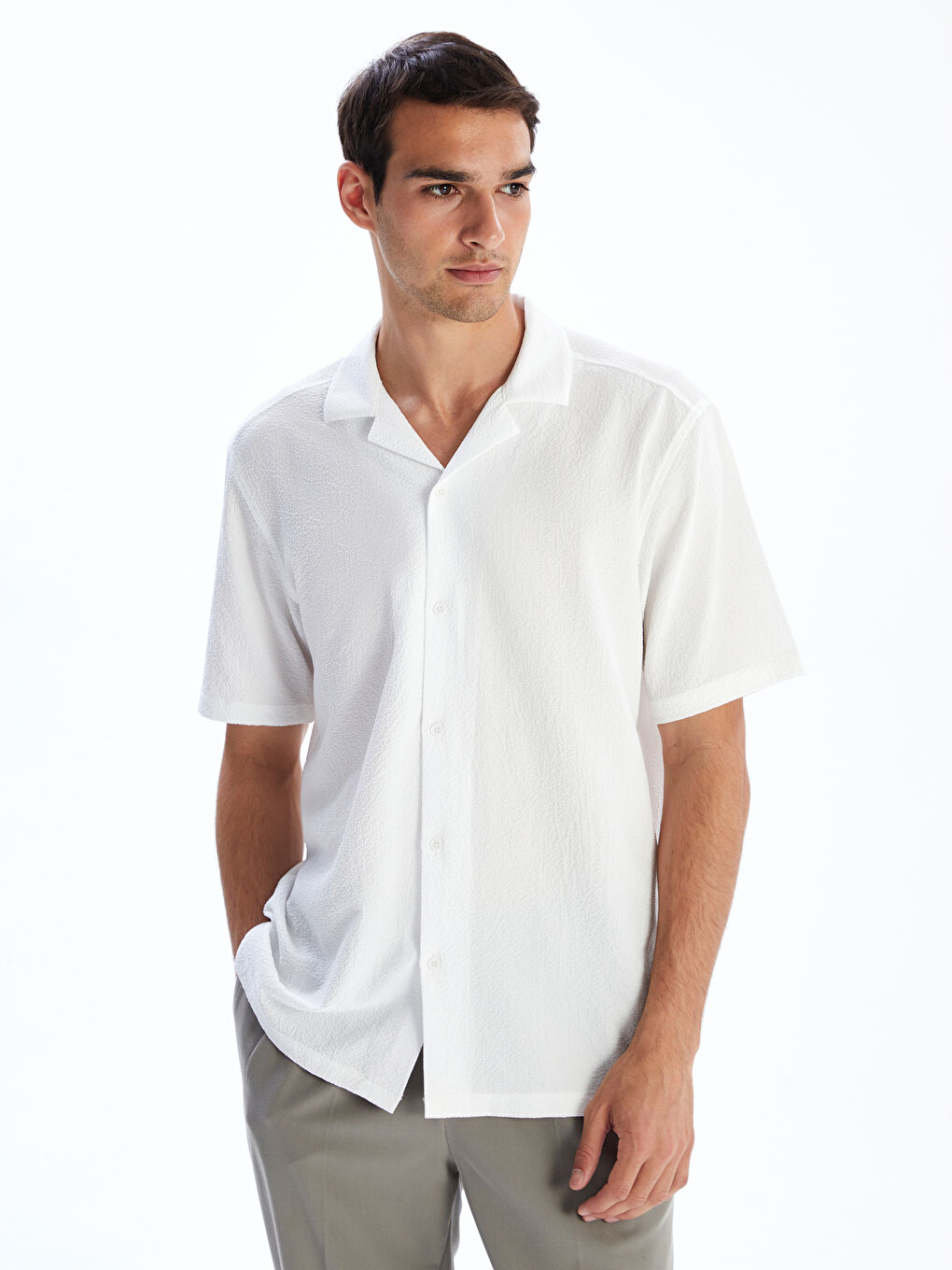 Beyaz Regular Fit Kısa Kollu Erkek Gömlek