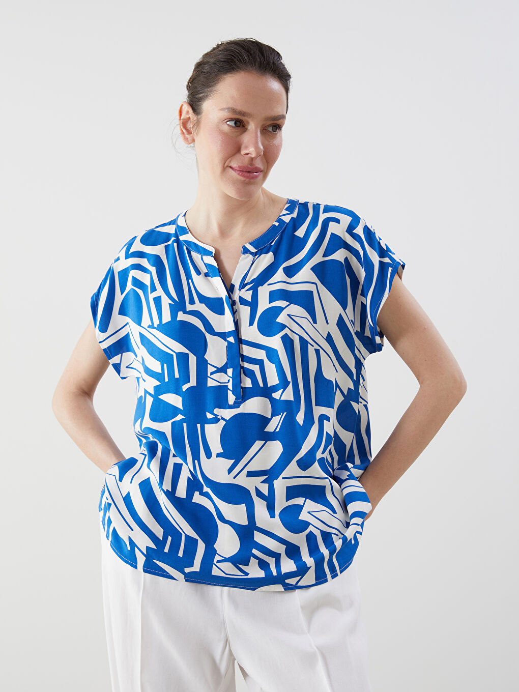 Notch Neck Patterned Women's Blouse -S5G318Z8-LSJ