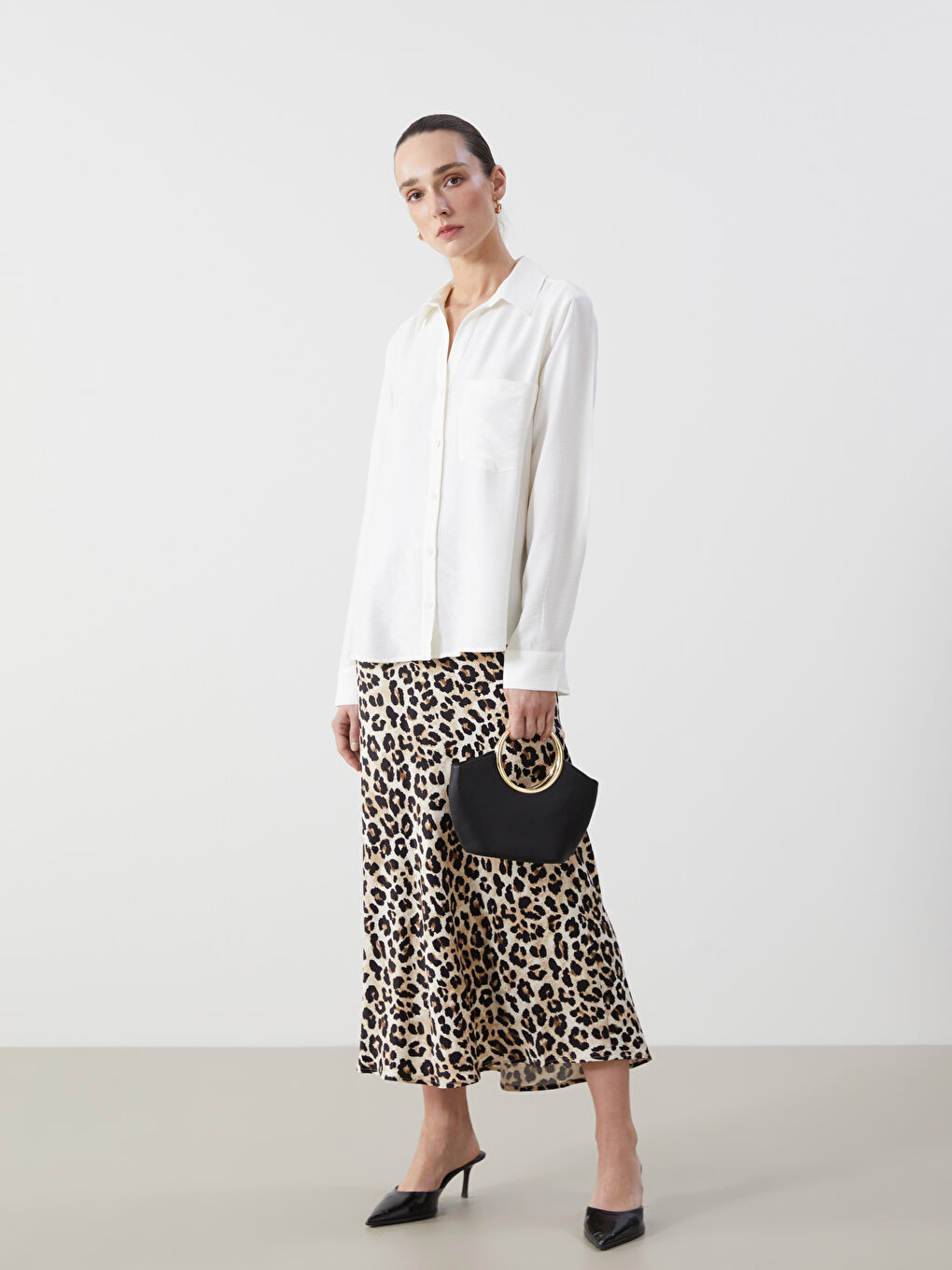 Ekru Loose Fit Kadın Gömlek-1