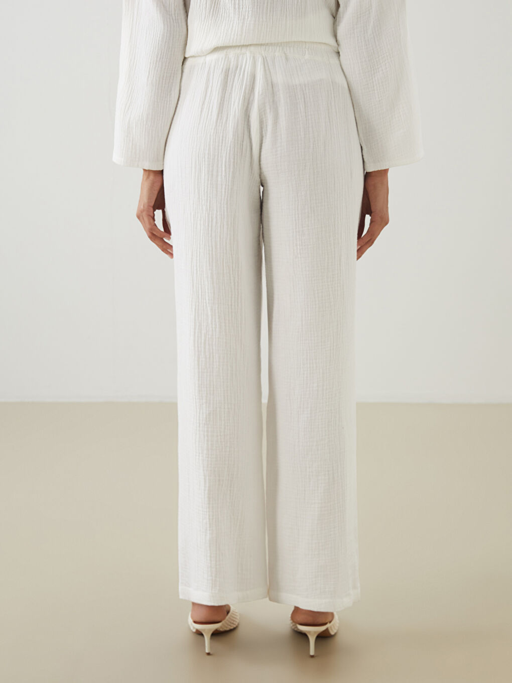 Elasticated Waist Textured Wide Leg Women's Trousers-3