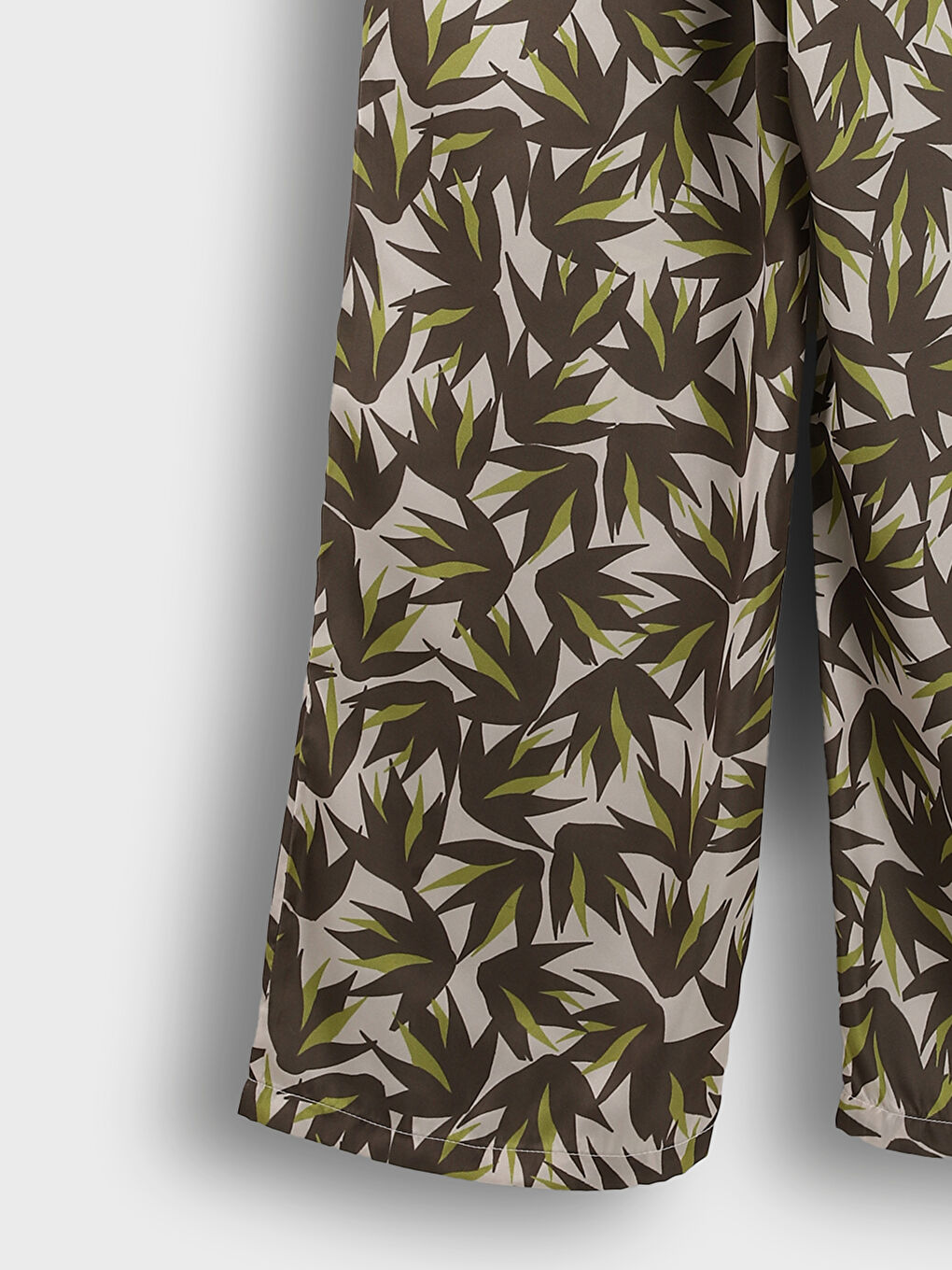 بنطلون نسائي بنقشة بخصر مرن-3