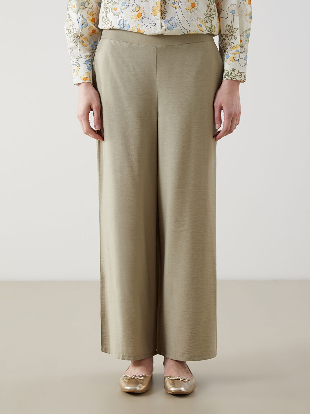 Yeşil Beli Lastikli Geniş Paça Kadın Pantolon-1