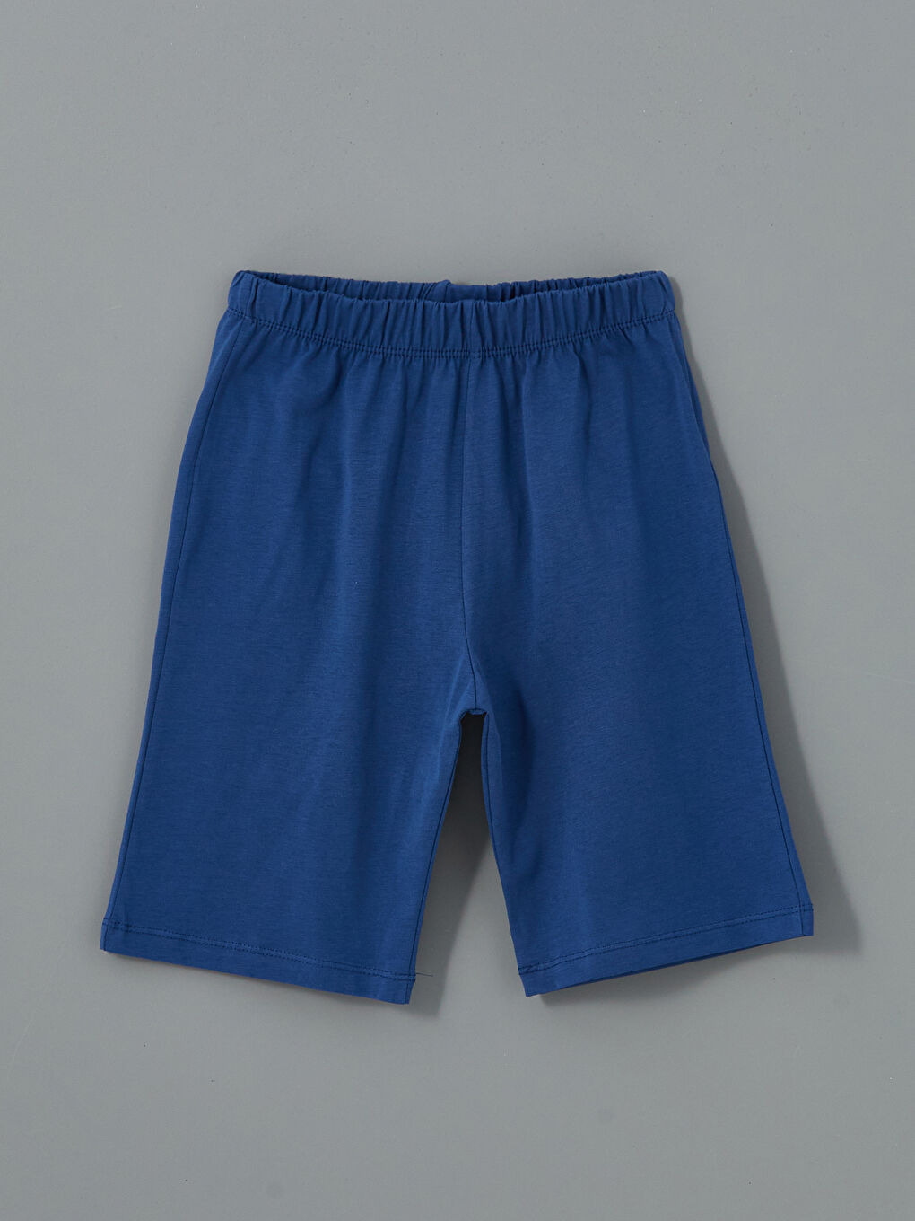 Beyaz Bisiklet Yaka Erkek Çocuk Şortlu Pijama Takımı-3