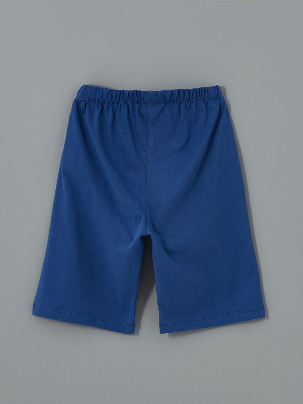 Beyaz Bisiklet Yaka Erkek Çocuk Şortlu Pijama Takımı-4