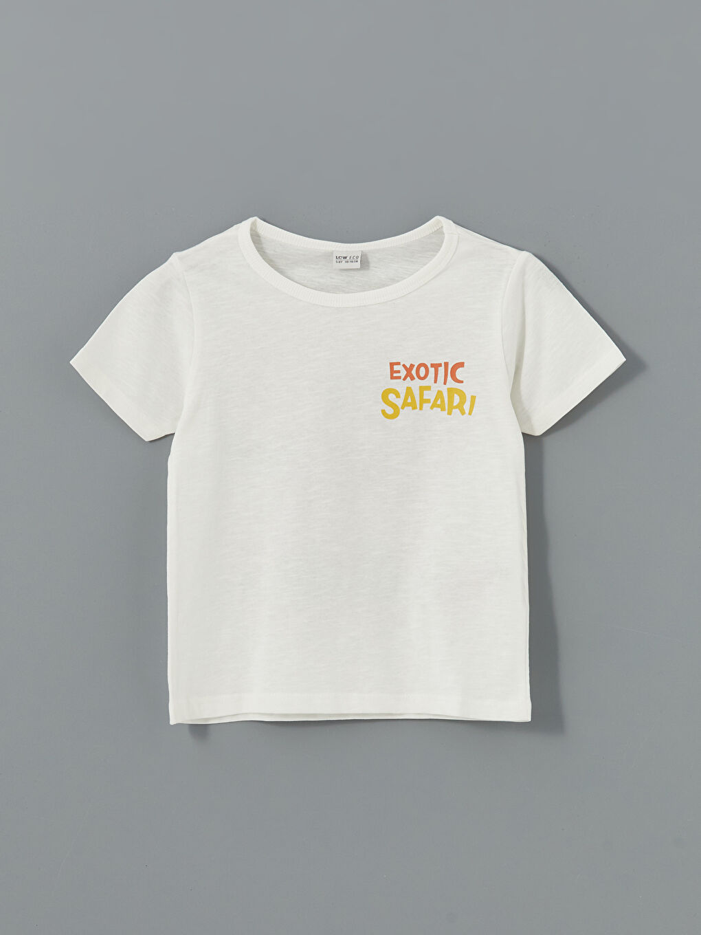 Beyaz Bisiklet Yaka Erkek Çocuk Şortlu Pijama Takımı-1