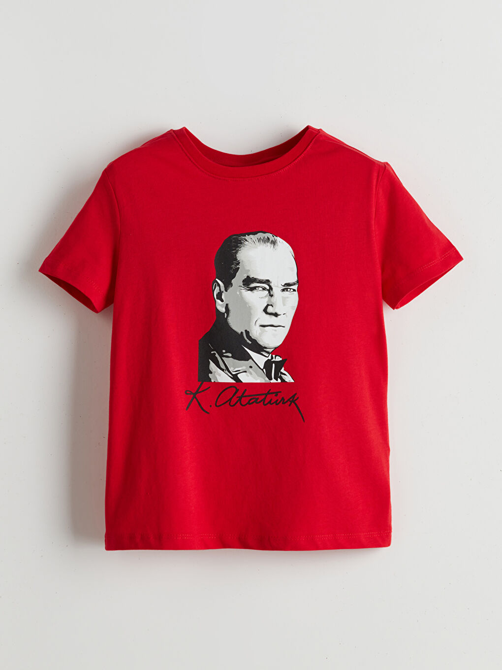 Kırmızı Bisiklet Yaka Atatürk Baskılı Kız Çocuk Tişört