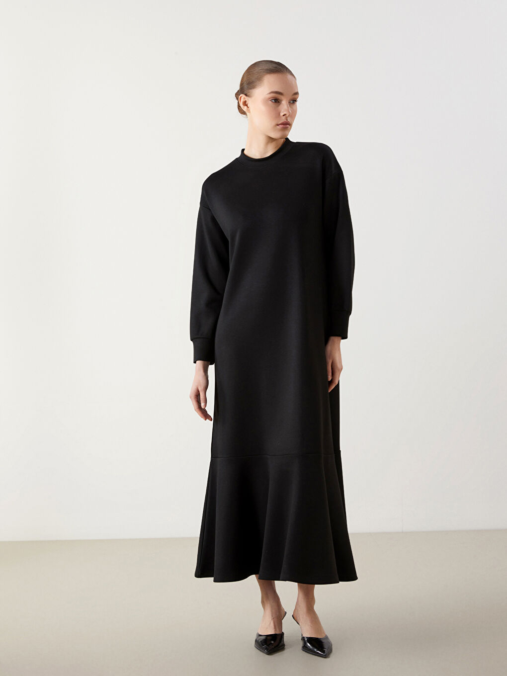LCW Modest Siyah Dik Yaka Kadın Sweatshirt Elbise