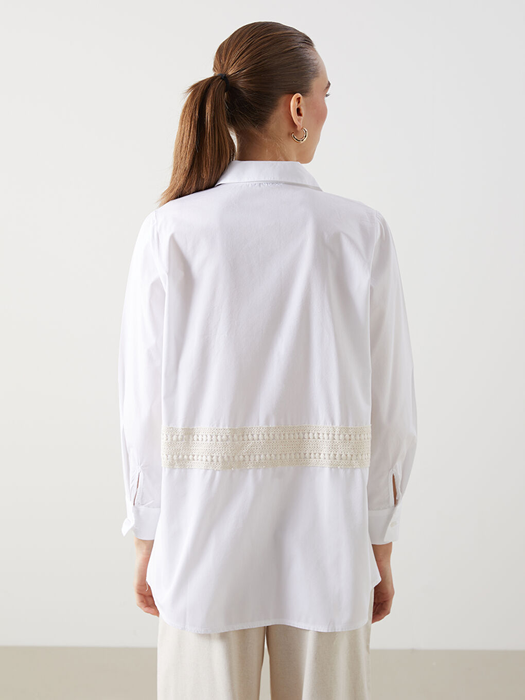 Ekru Dantel Detaylı Poplin Kadın Gömlek Tunik-3