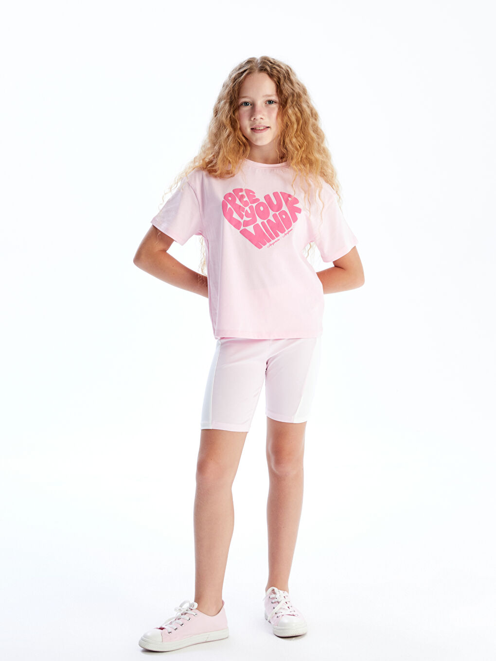LCW Kids لەگەینگی کورت بە کەمەری لاستیکی بۆ کچان -S5GA98Z4-QVT