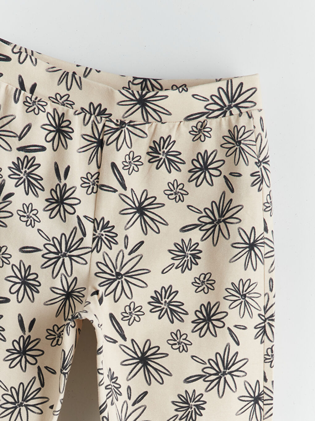 Ekru Beli Lastikli Çiçekli İspanyol Paça Kız Çocuk Tayt-2