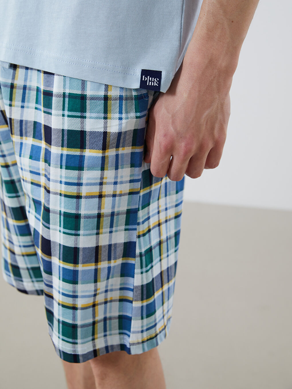 LC WAIKIKI Mavi Standart Kalıp Erkek Şortlu Pijama Takımı - 2