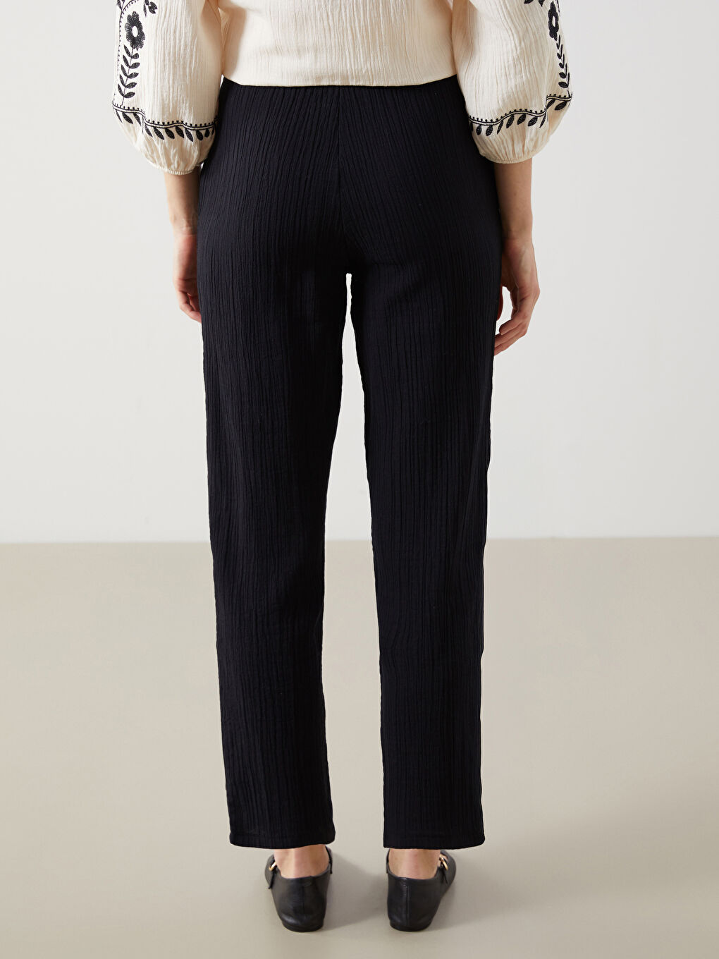 بنطلون شاش سادة بخصر مرن للسيدات-3