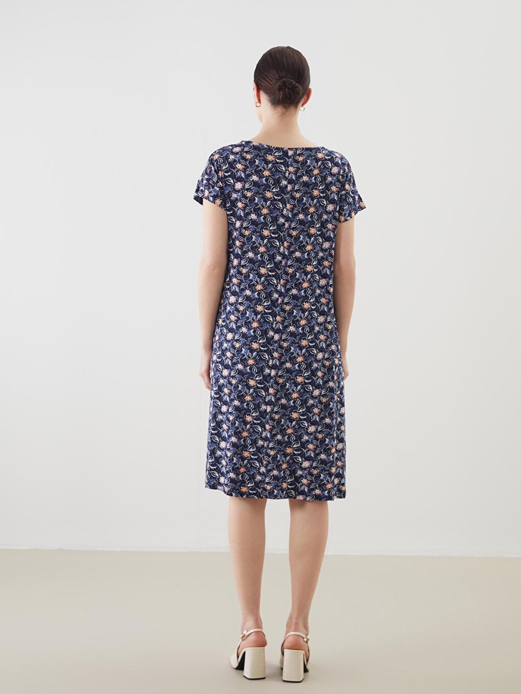 LCW Grace Crew Neck Floral Women's Dress -S5GE13Z8-LSY