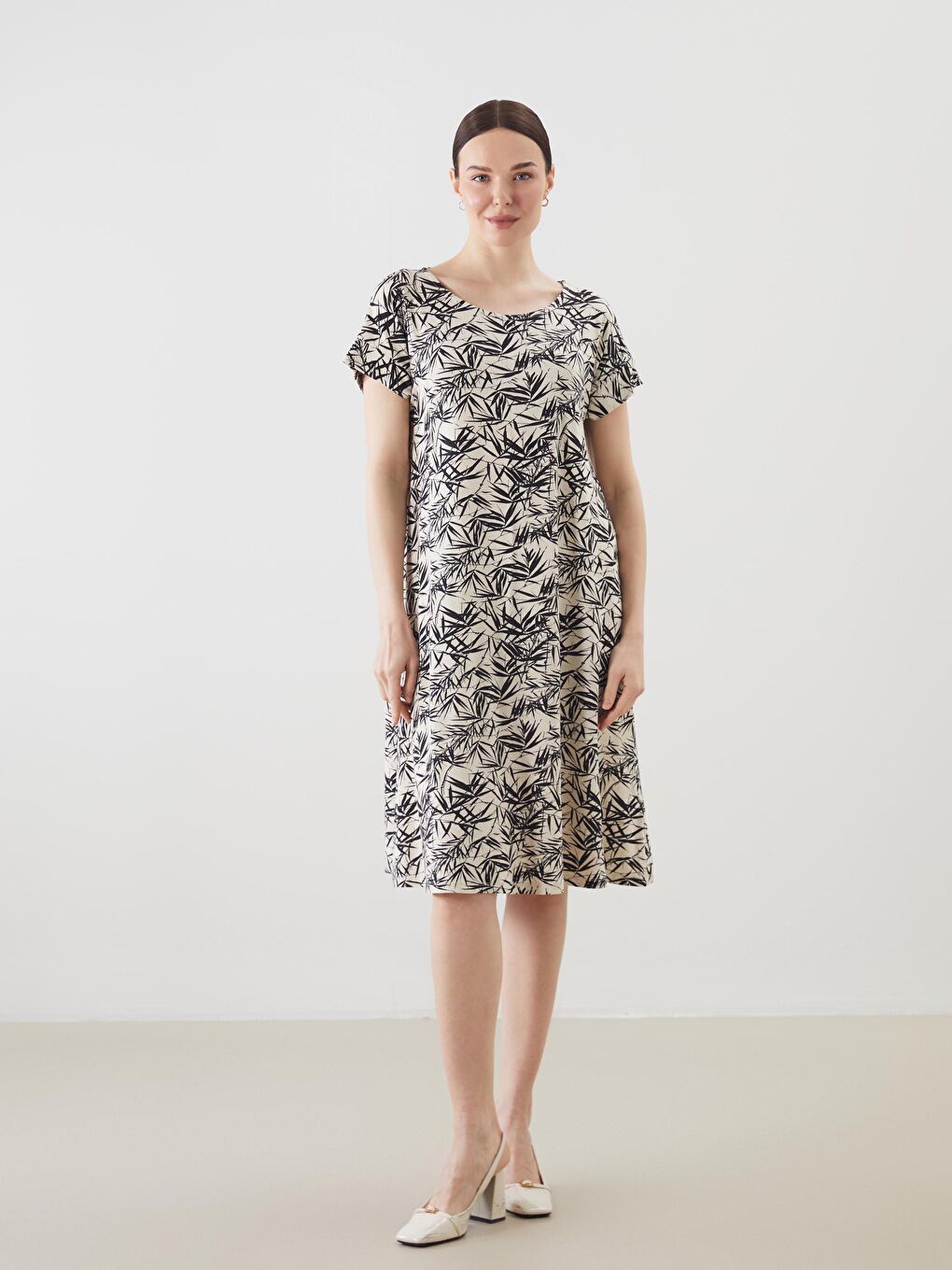 Siyah Bisiklet Yaka Desenli Elbise-1