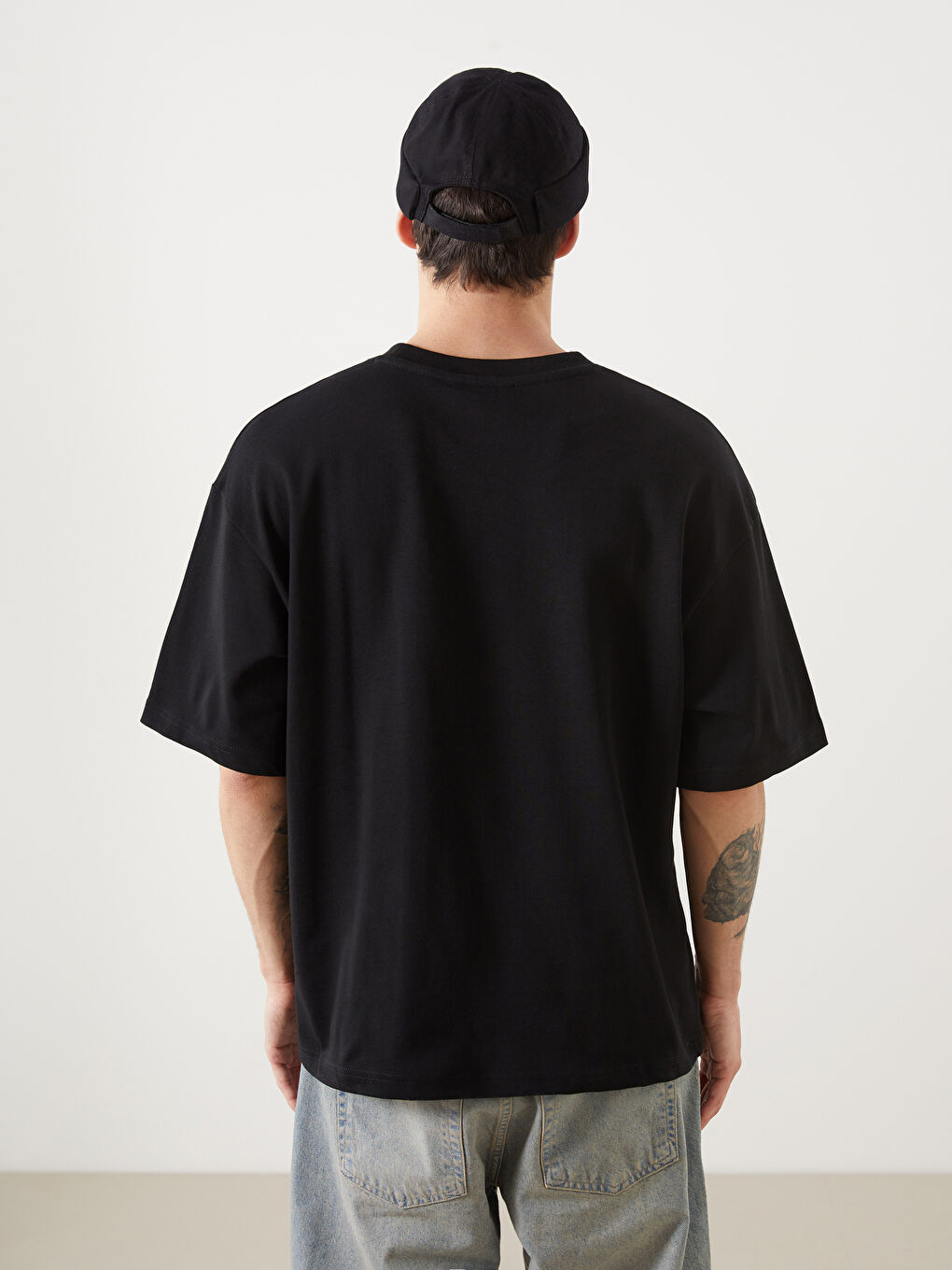 Siyah Bisiklet Yaka Penye Erkek Tişört-12